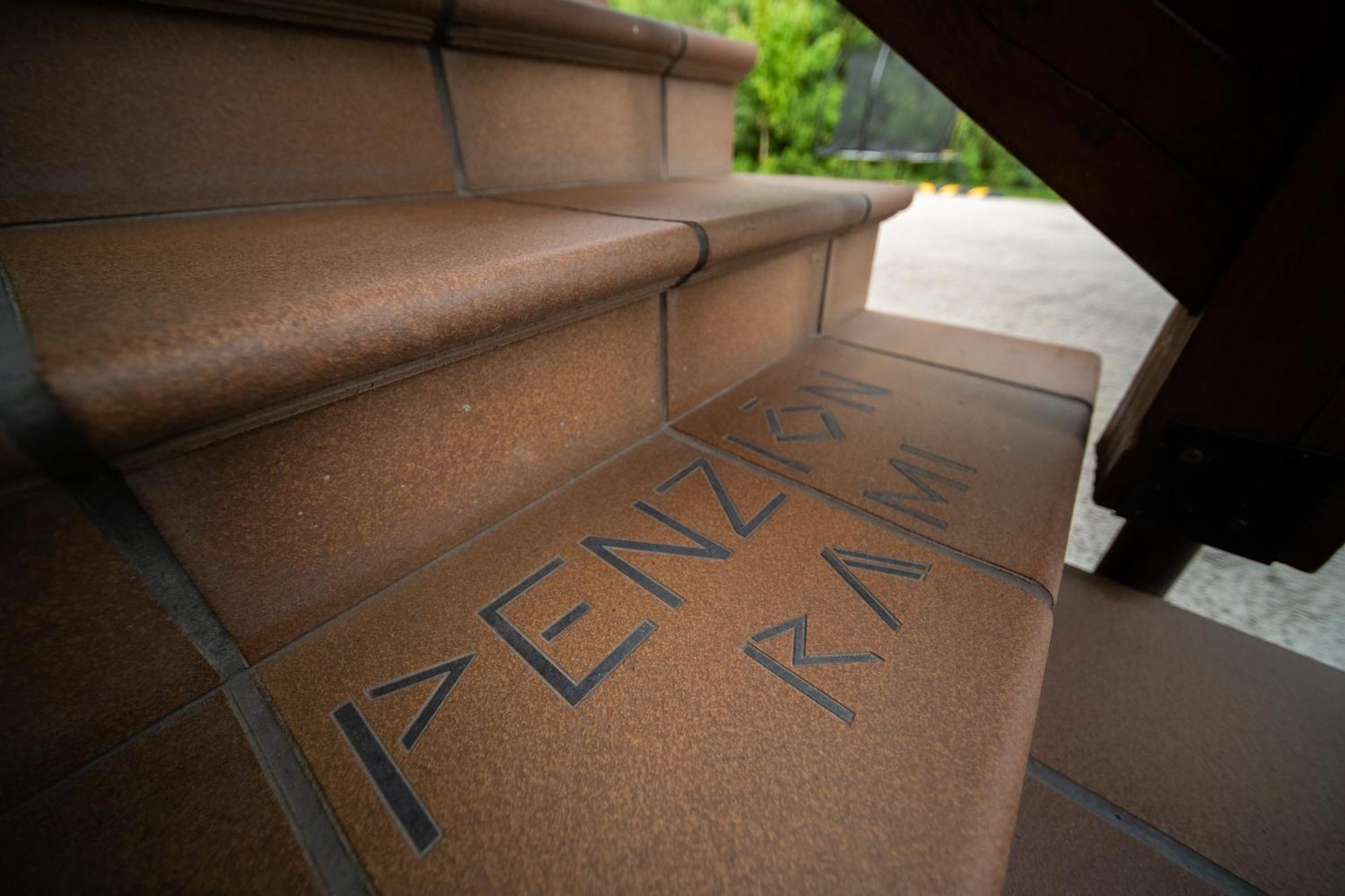 Penzion Rami 奥什恰德尼察 外观 照片
